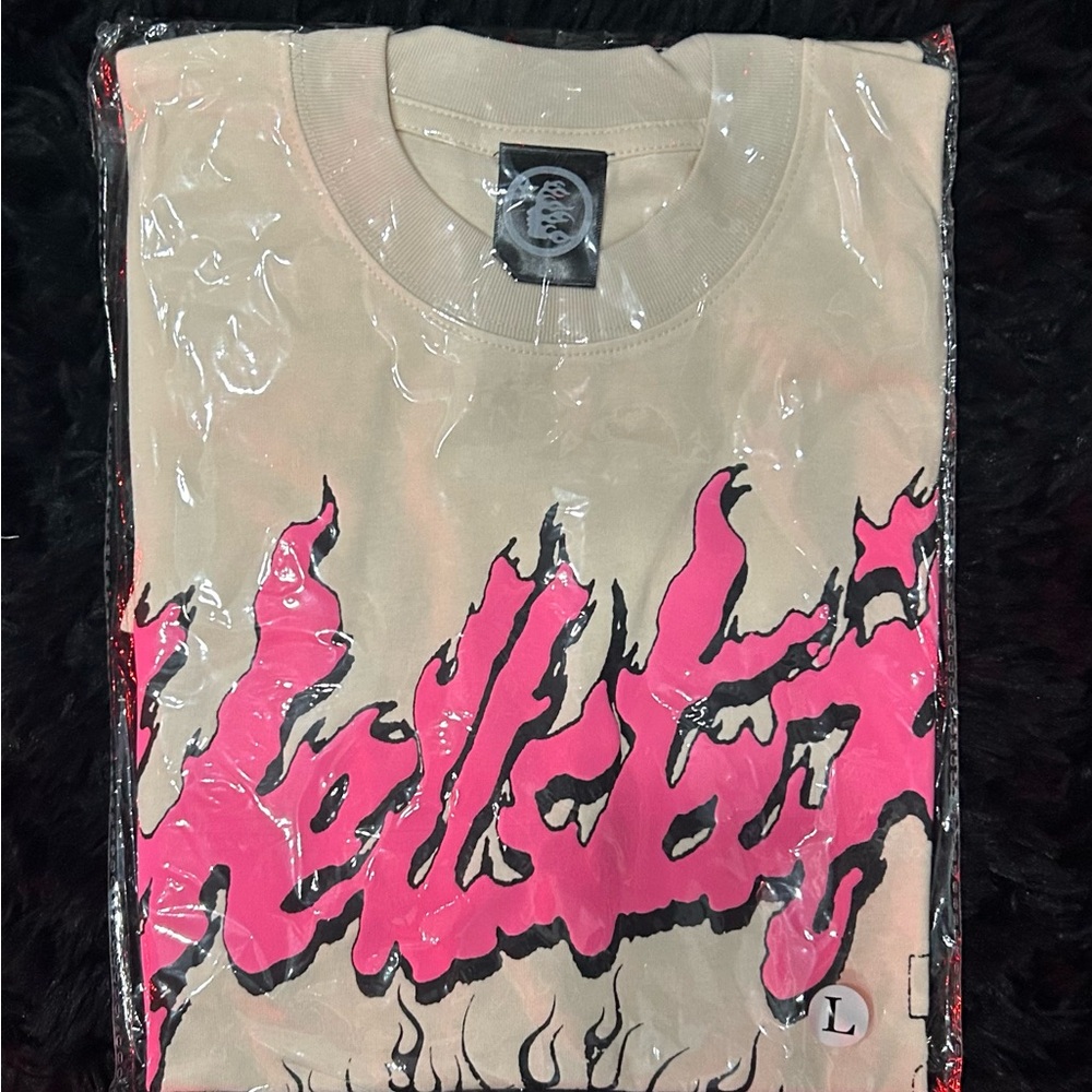 Hellstar Beige and Pink Graphic Tee